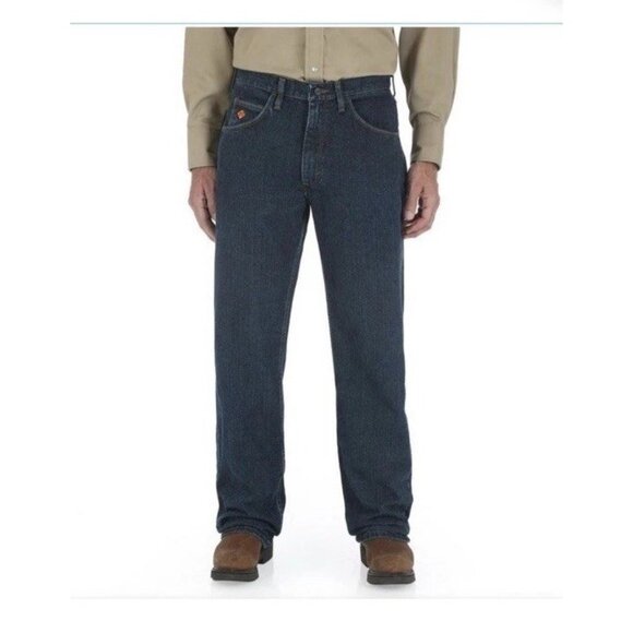 Wrangler Riggs Workwear Men's FR Relaxed Fit Fire Resistant Jeans 38 X 36 - Picture 1 of 6